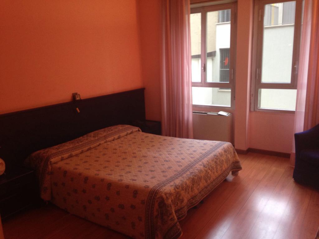 Pola Apartahotel