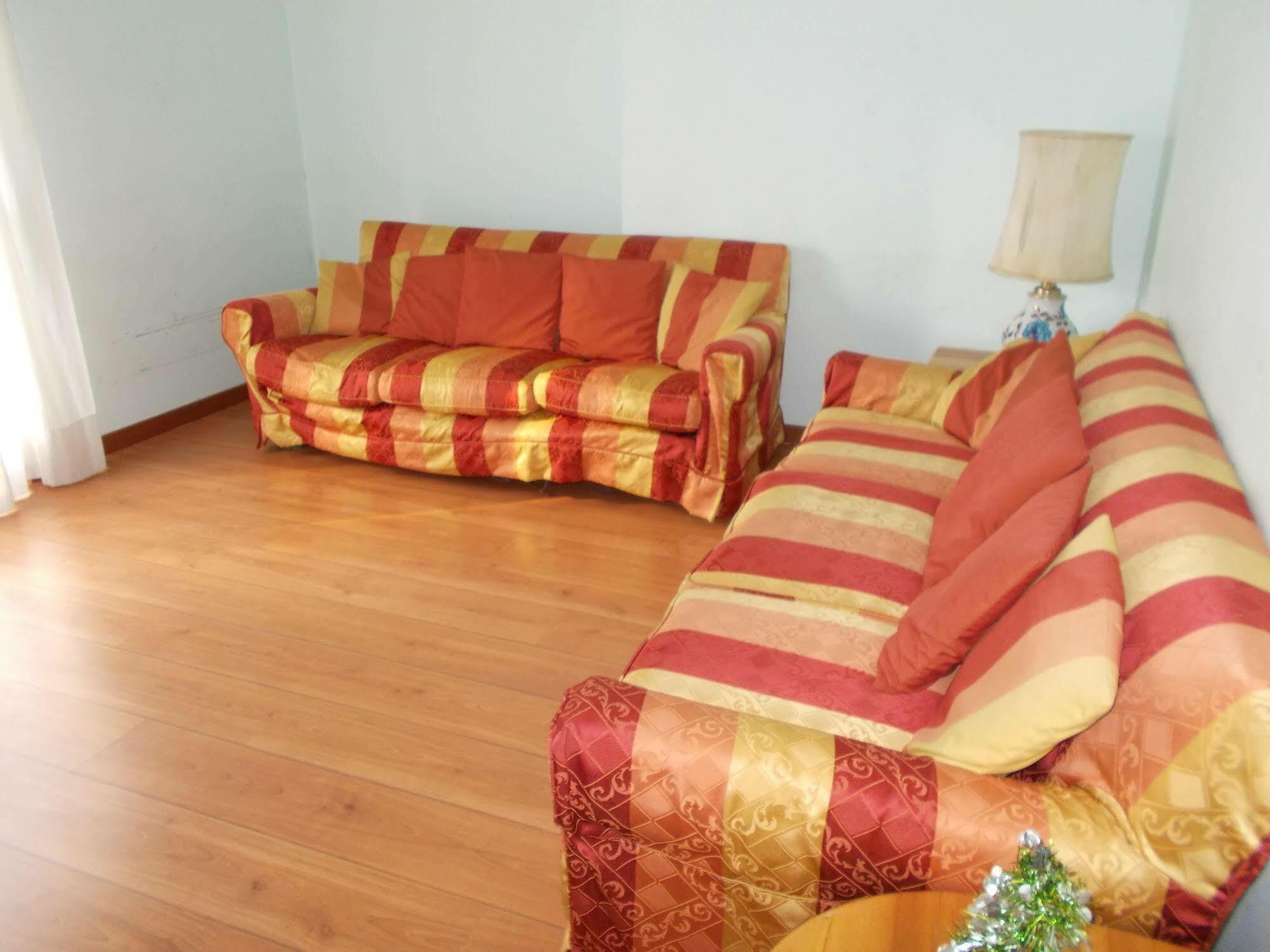 Apartahotel Pola Milán