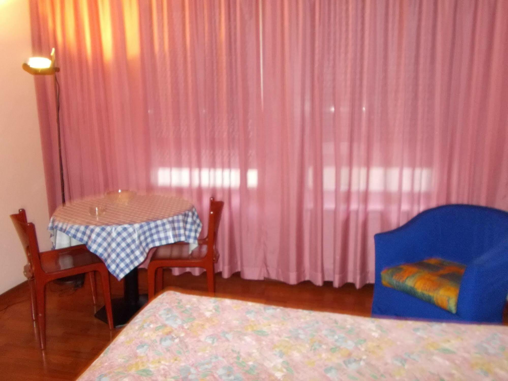 Pola Apartahotel 4*